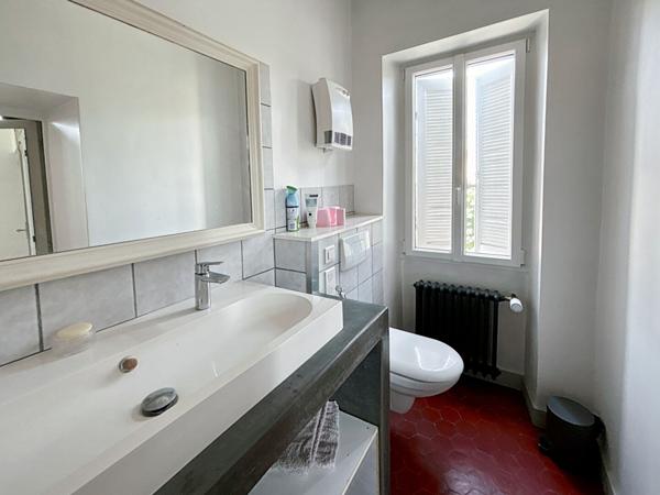 Maison T5 + studio 13015 Marseille