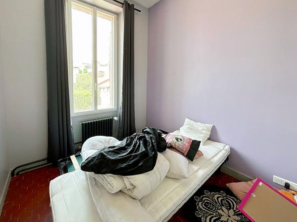 Maison T5 + studio 13015 Marseille