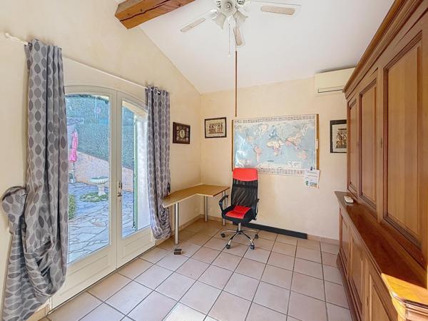 Maison à vendre  7 pièces - 242 m2 CAVALAIRE SUR MER - 83