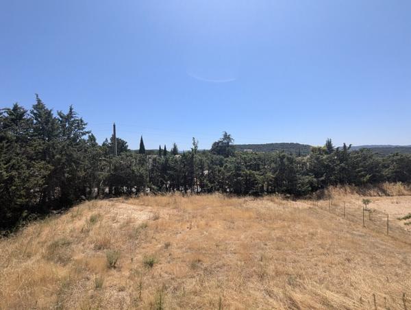 LOURMARIN: Villa neuve prestations haut de gamme