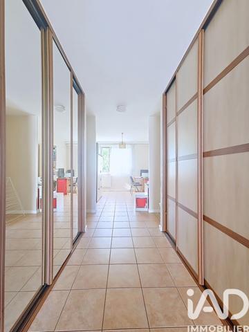 Appartement à vendre 4 pièces 84,23 m² Vaires-sur-Marne