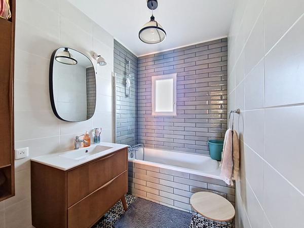 Maison Doue En Anjou 4 pièce(s) 82 m2