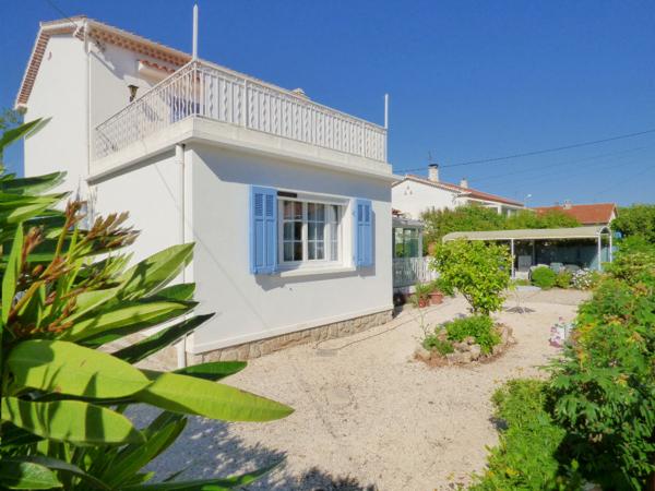 LE PRADET Maison T4 + T2 indépendante à pied du centre ville et des plages !