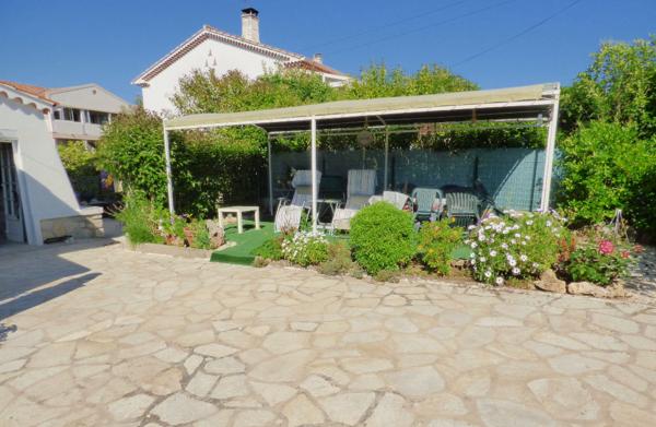 LE PRADET Maison T4 + T2 indépendante à pied du centre ville et des plages !