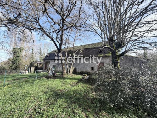 Maison 7 pièces - 252 m²