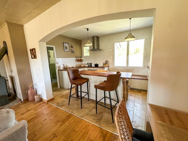 Commerce à vendre à Castelnau d'Auzan Labarrère (32440) - Gers