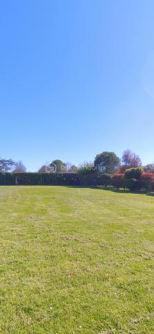 Terrain de 1 152 m²