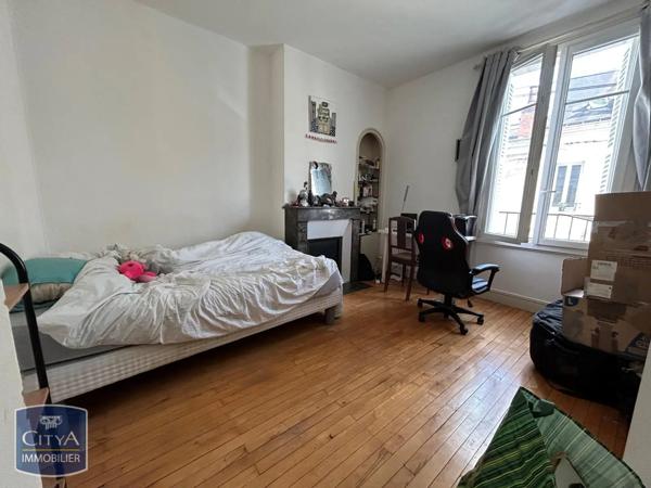 Appartement à louer 3 pièces 56.25m² Tours (37000)