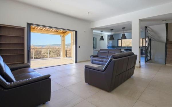 Maison à vendre    7 pièces • 281 m2 Bras-d'Asse