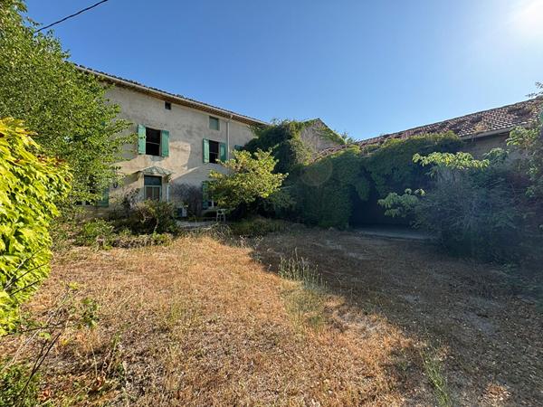 Maison Châteauneuf Du Pape 9 pièces - 190 m2 environ - Grange - Garage - Vue dégagée sur les vignes