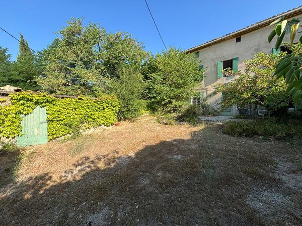 Maison Châteauneuf Du Pape 9 pièces - 190 m2 environ - Grange - Garage - Vue dégagée sur les vignes