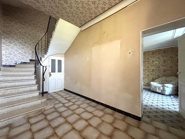 Maison Châteauneuf Du Pape 9 pièces - 190 m2 environ - Grange - Garage - Vue dégagée sur les vignes