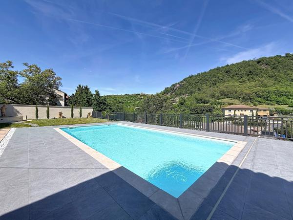 Maison 4 pièces - 135 m²