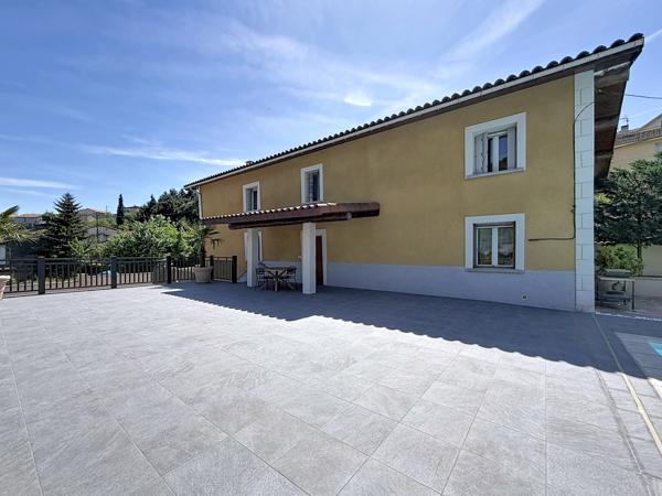 Maison 4 pièces - 135 m²