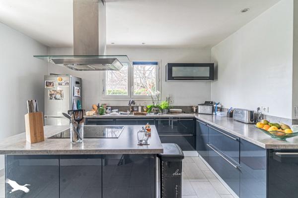 Maison à vendre |                                       Villenave-d'Ornon |                                        6 pièces  |  146 m²