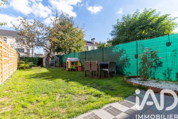 Maison à vendre 5 pièces 90 m² Villepreux