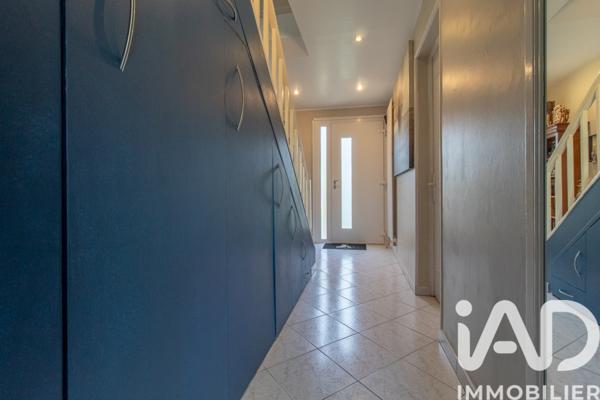 Maison à vendre 5 pièces 90 m² Villepreux
