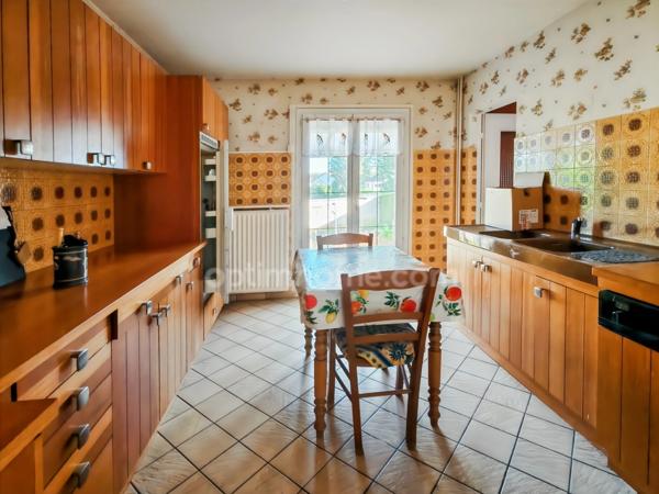 MOUY – Charmante maison familiale de 89,49 m² avec 3 chambres, jardin, garage et sous-sol