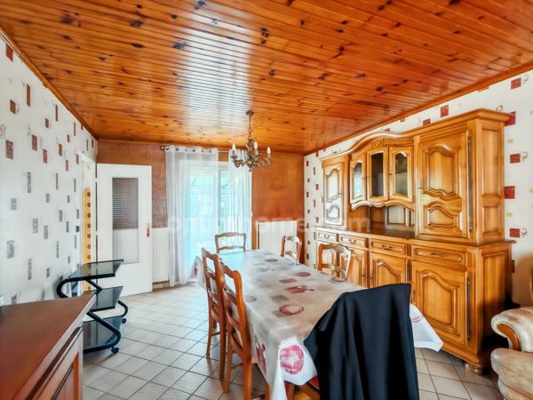 MOUY – Charmante maison familiale de 89,49 m² avec 3 chambres, jardin, garage et sous-sol
