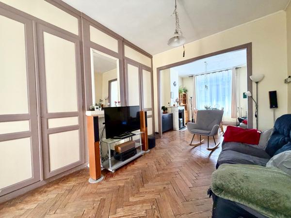 Maison 6 pièce(s) 5 chambre(s) 133 m²