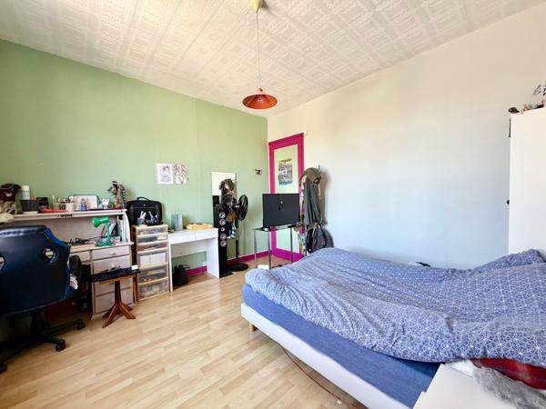 Maison 6 pièce(s) 5 chambre(s) 133 m²