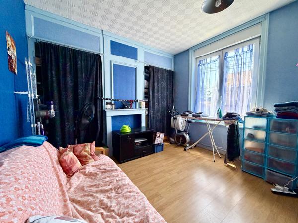 Maison 6 pièce(s) 5 chambre(s) 133 m²