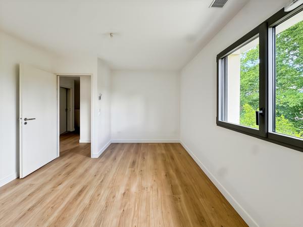 Maison
         5 pièces
        - 137 m² Bien prestige