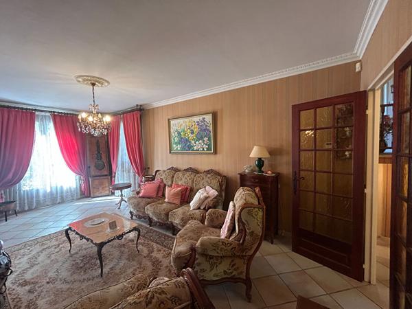 Maison a vendre à Carcassonne avec jardin et garage