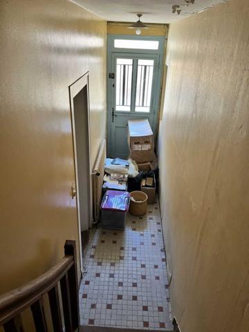 Maison ancienne - Le bugue MAISON DE VILLE (135 M²) SUR 3 NIVEAUX DANS LA VIBRANTE BOURGADE RIVERAINE DU BUGUE – TOUT SE FAIT À PIED ! NÉCESSITE UNE RÉNOVATION COMPLÈTE, AVEC UN SUPERBE POTENTIEL. PF90329