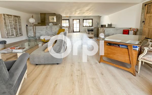 Maison à vendre    5 pièces • 150 m2 Balaruc-le-Vieux