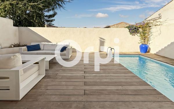 Maison à vendre    5 pièces • 150 m2 Balaruc-le-Vieux