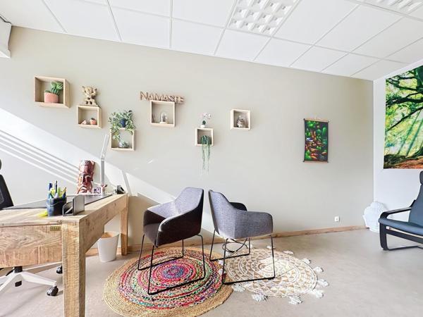 Local rénové à LEMPDES, idéal pro ou investisseur.