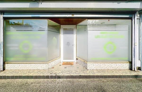 Local rénové à LEMPDES, idéal pro ou investisseur.