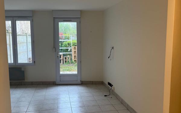 Appartement à louer    1 pièce •  Meaux
