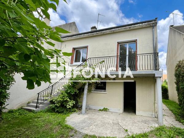 À vendre Maison 7 pièces 112 m² - Le Mesnil-saint-denis 78320