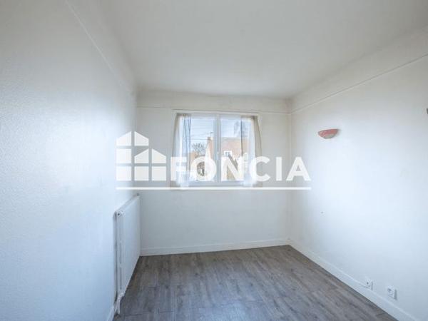 À vendre Maison 7 pièces 112 m² - Le Mesnil-saint-denis 78320
