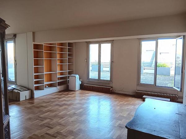 Cahors centre ville Appartement de 95 m² avec grande terrasse, ascenseur et parking