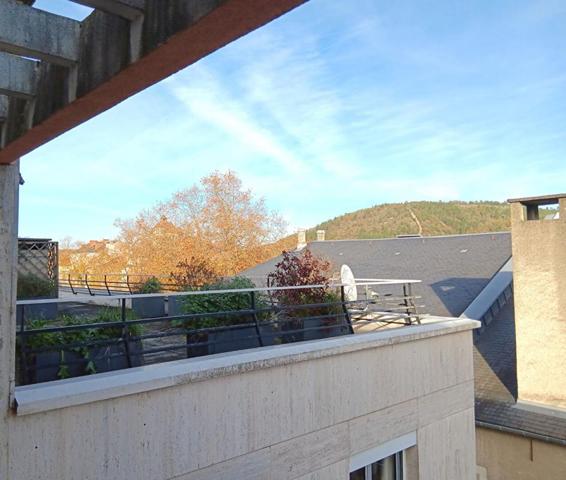 Cahors centre ville Appartement de 95 m² avec grande terrasse, ascenseur et parking