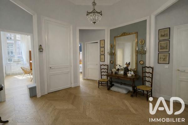 Appartement à vendre 5 pièces 145,3 m² Marseille 8