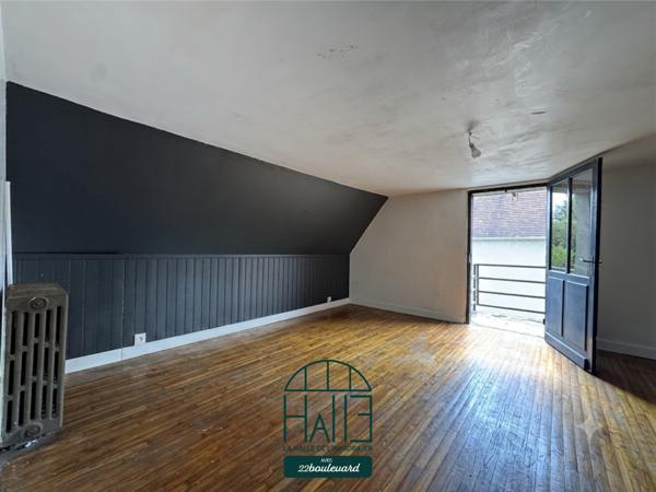 Maison
         8 pièces
        - 256 m² 124 900 € *
