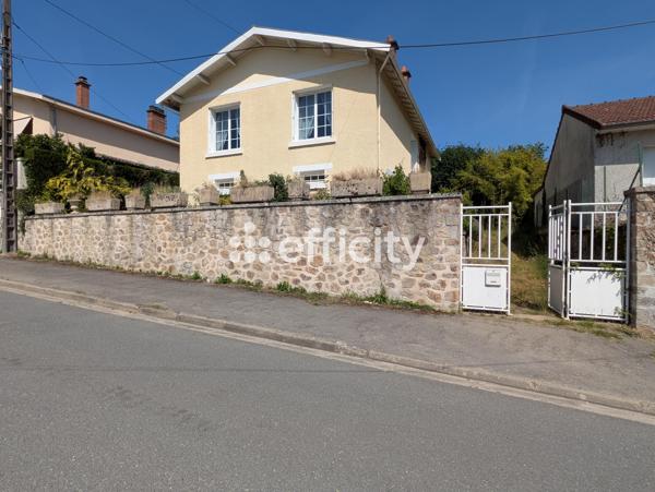Maison
         4 pièces
        - 100 m² 148 000 € *