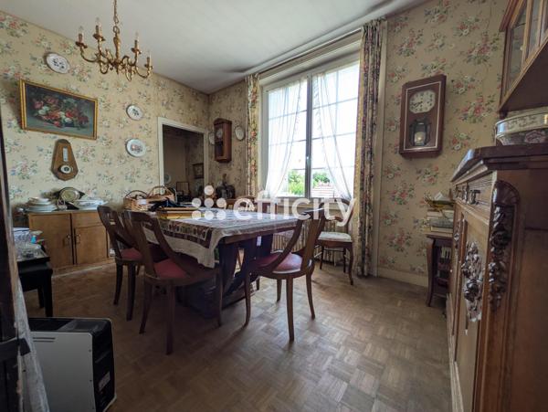Maison
         4 pièces
        - 100 m² 148 000 € *