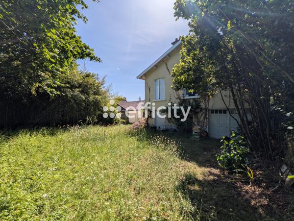 Maison
         4 pièces
        - 100 m² 148 000 € *