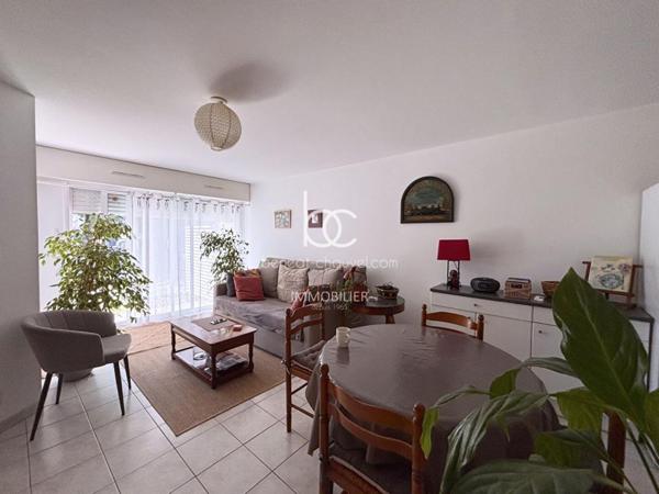 THEIX NOYALO Appartement 2 pièces 39 m²