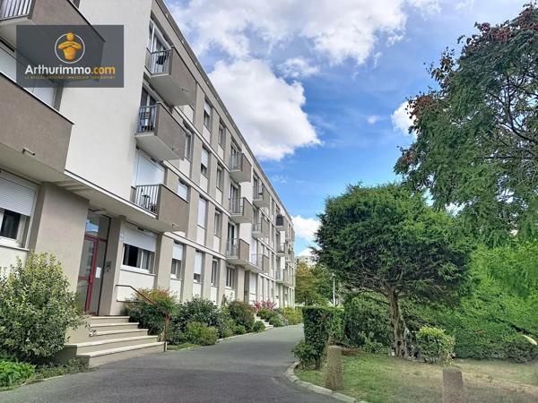 Vente                                                      Appartement
                        
                     3 pièces                      53 m2                     à Eaubonne