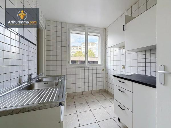 Vente                                                      Appartement
                        
                     3 pièces                      53 m2                     à Eaubonne
