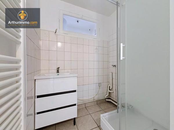 Vente                                                      Appartement
                        
                     3 pièces                      53 m2                     à Eaubonne