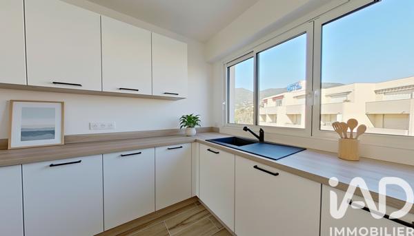 Appartement à vendre 5 pièces 84,2 m² Cavalaire-sur-Mer
