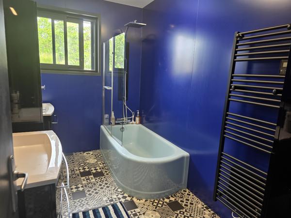 Maison
         8 pièces
        - 197 m² Bien prestige