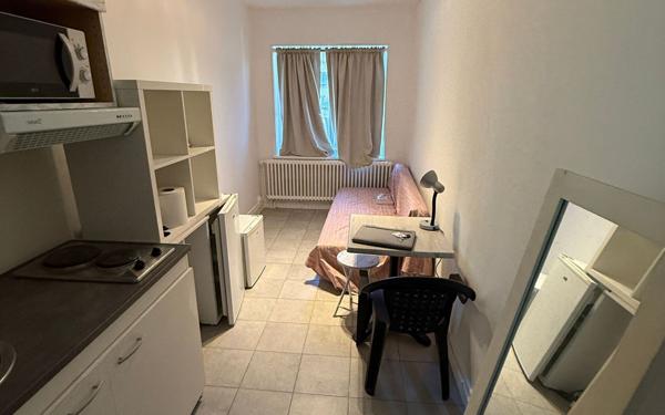 Appartement à louer    1 pièce • 10,39 m2 Paris 16